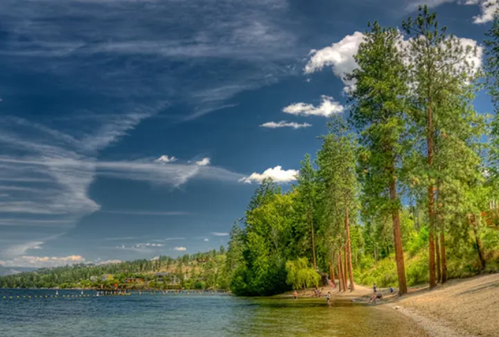 شهر کلونا در بریتیش کلمبیا سبزترین شهر کاناداست!